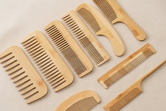 Pettine in  bambù naturale - Ecosostenibile e Artigianale